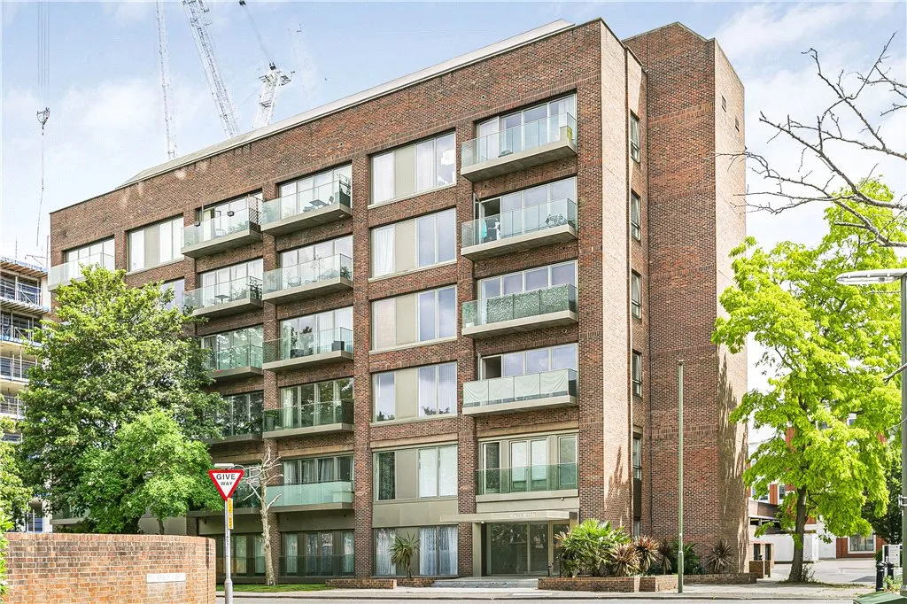 Fairfield Avenue, Staines-upon-Thames, TW18, photo 11