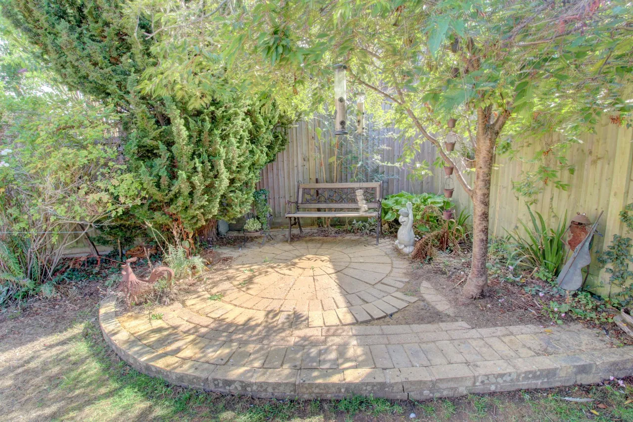 Wellington Way, Horley, RH6, photo 20