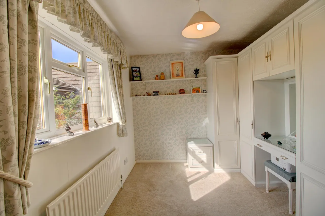 Wellington Way, Horley, RH6, photo 13