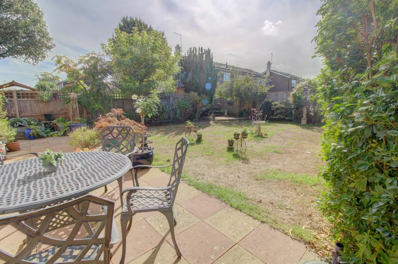 Wellington Way, Horley, RH6, photo 4
