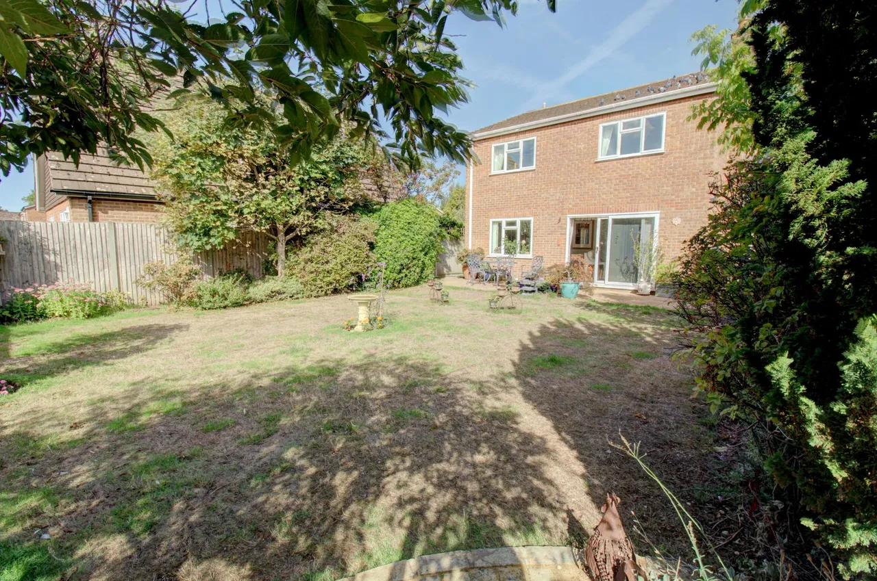Wellington Way, Horley, RH6, photo 17