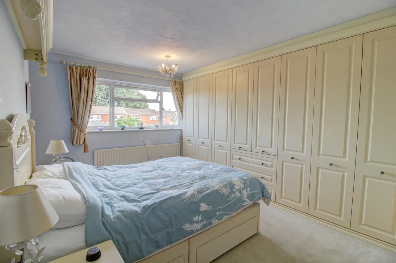 Wellington Way, Horley, RH6, photo 11