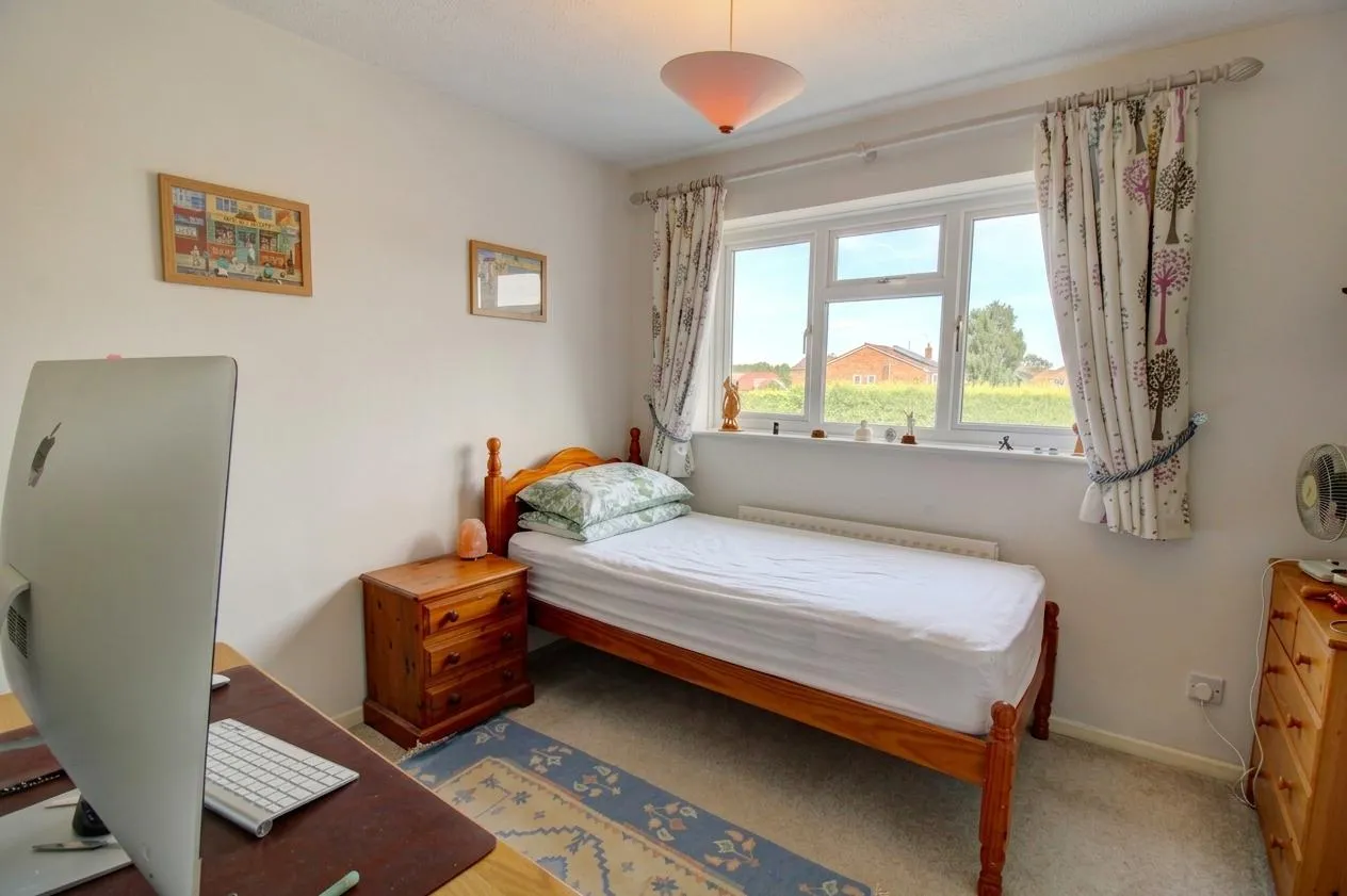 Wellington Way, Horley, RH6, photo 14