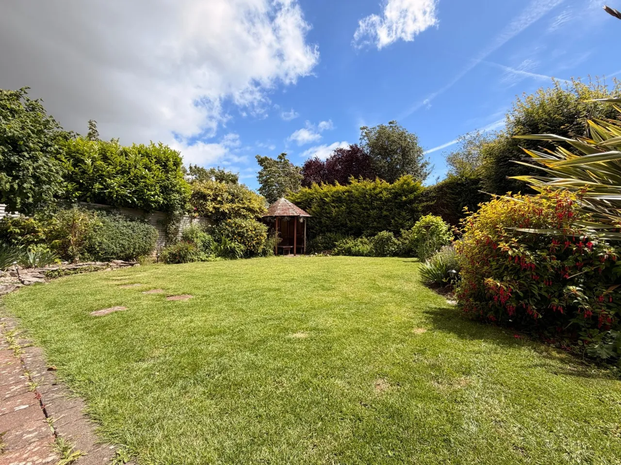 Clevedon Road, Weston-in-Gordano, BS20, photo 25