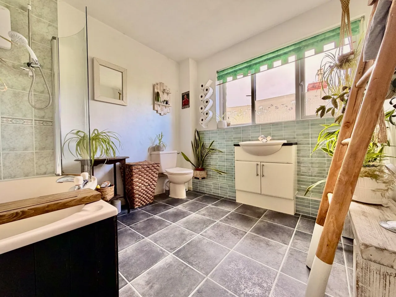 Clevedon Road, Weston-in-Gordano, BS20, photo 23