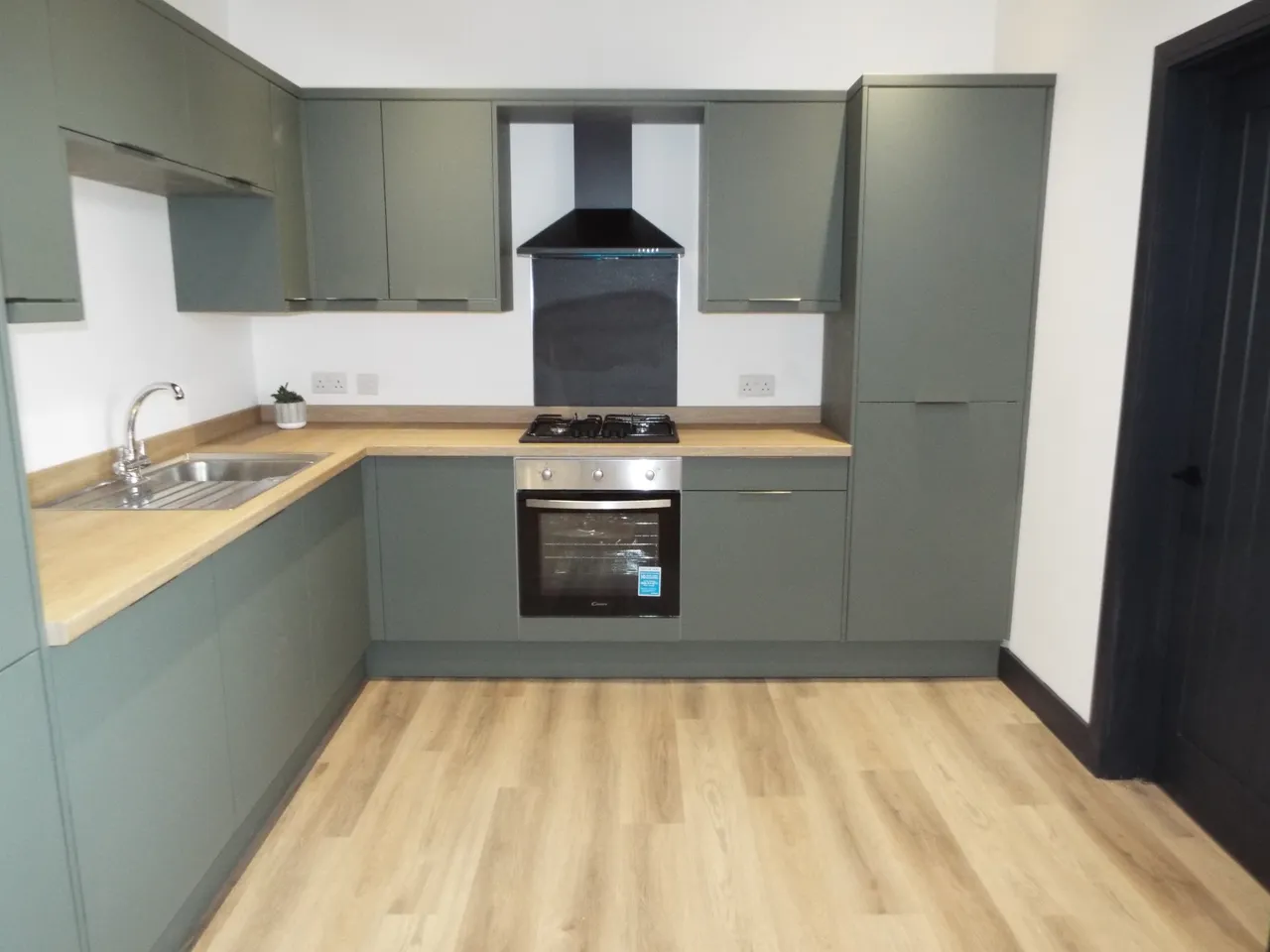 Room 3, St. Catherine Street, Mansfield, NG18, photo 9