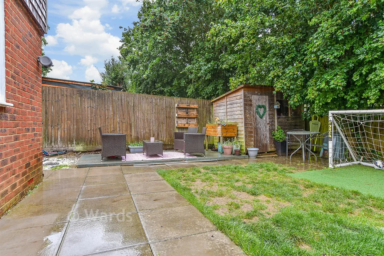Cruttenden Close, Tenterden, TN30, photo 10