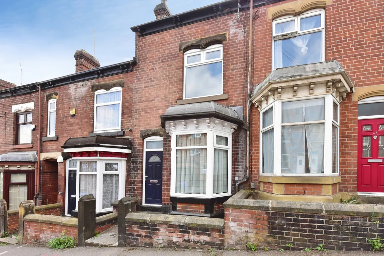 3 bed house for sale — Burgoyne Road, Sheffield, S6