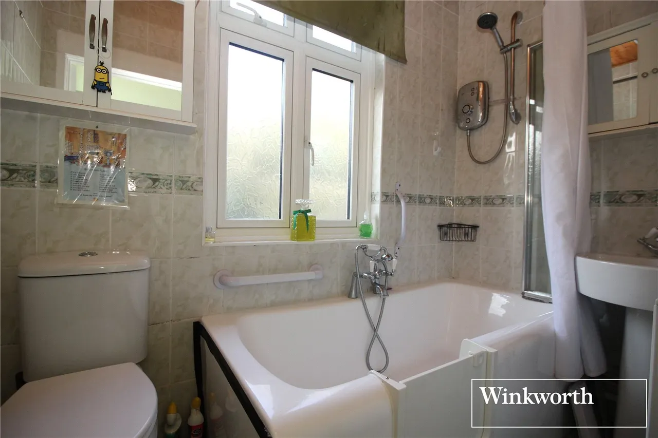 Theobald Street, Radlett, Hertfordshire, WD7, photo 6