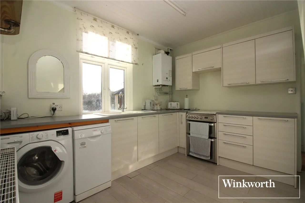 Theobald Street, Radlett, Hertfordshire, WD7, photo 4