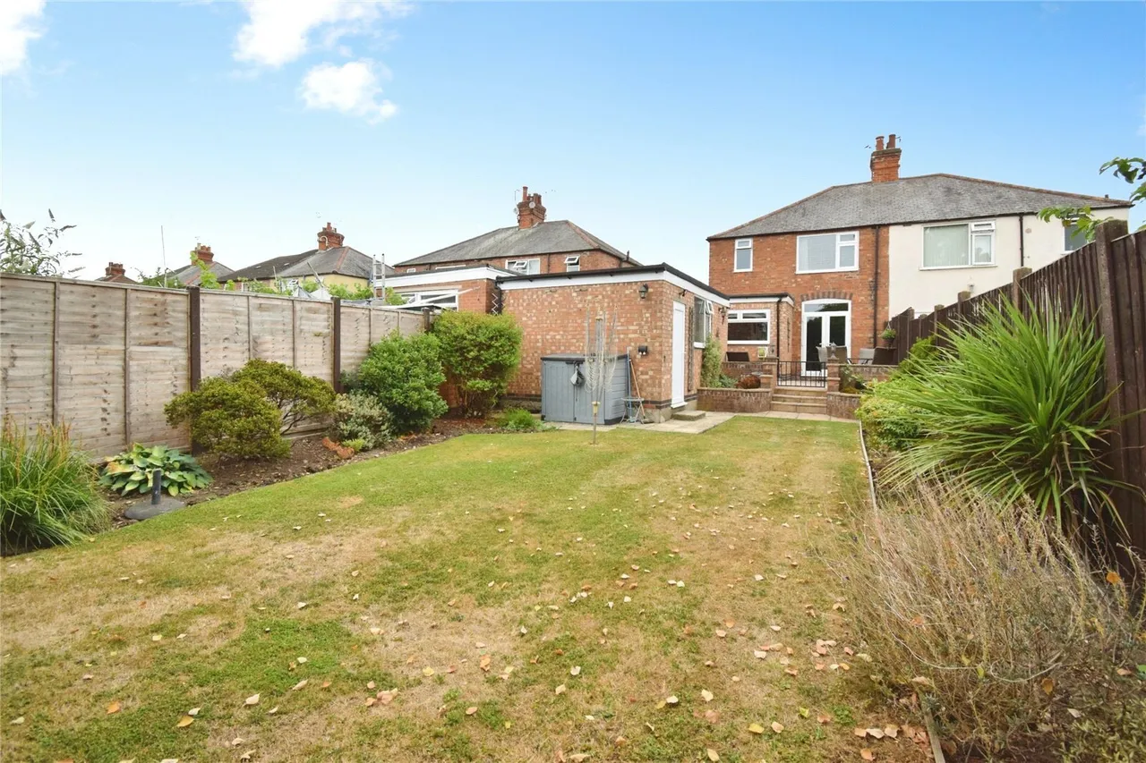 Burleigh Avenue, Wigston, LE18, photo 12
