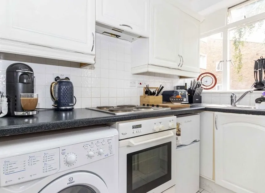Upper Richmond Road, Putney, SW15, photo 4