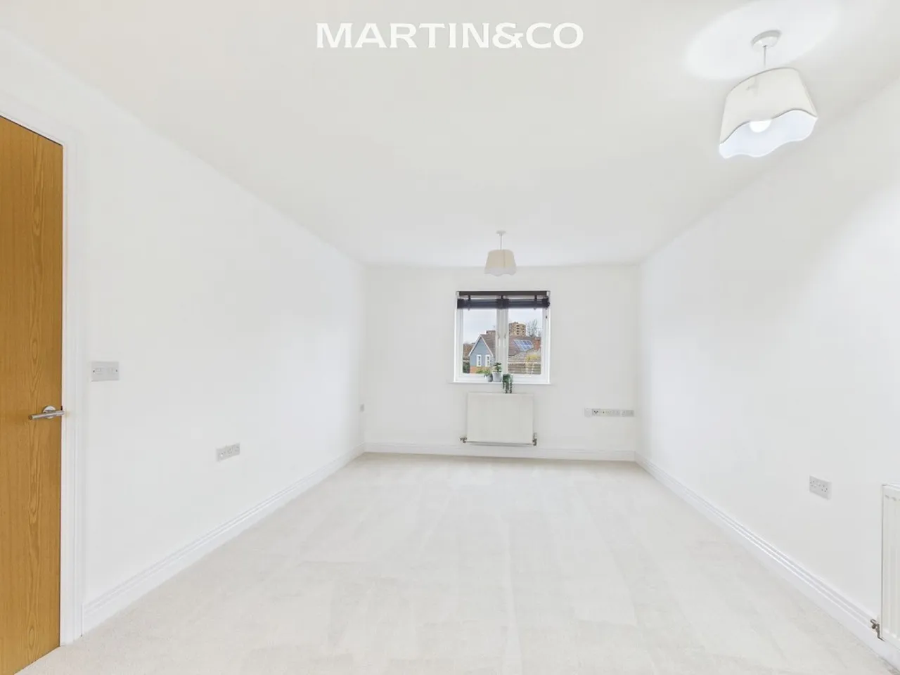 Wapshott Road, Staines-upon-Thames, photo 5