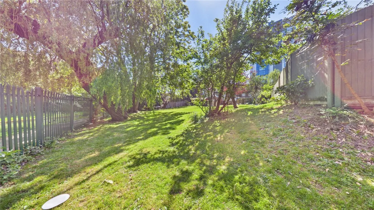 New River Way, London, N4, photo 20