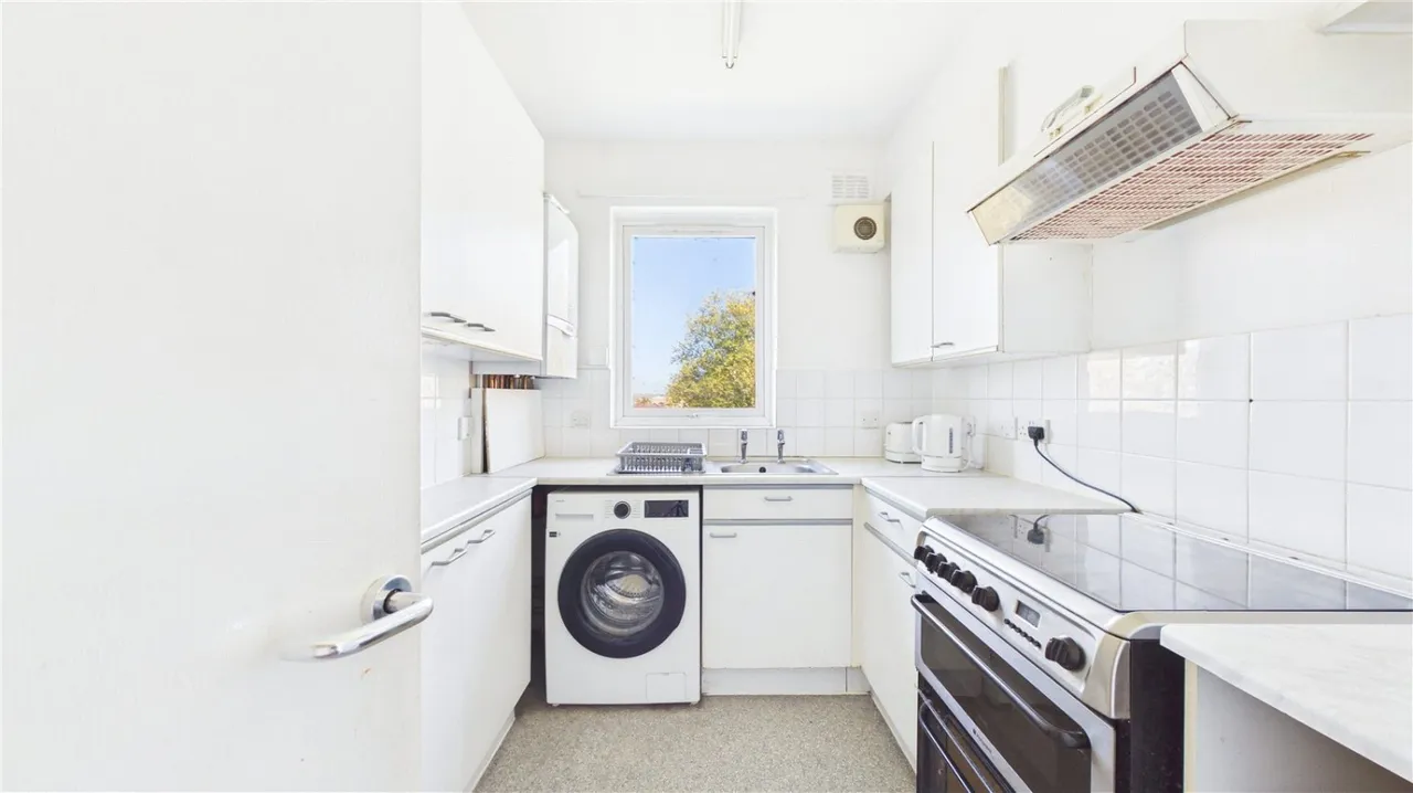 New River Way, London, N4, photo 13