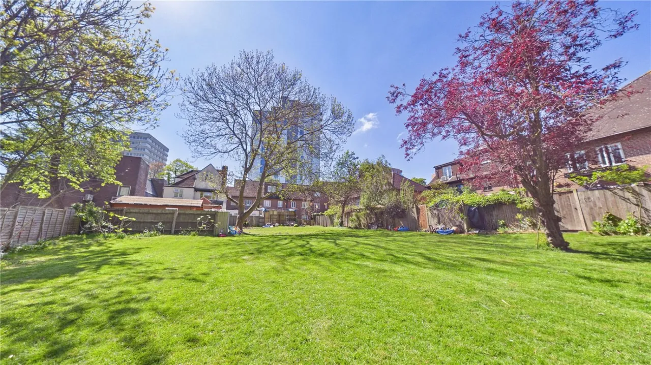 New River Way, London, N4, photo 21