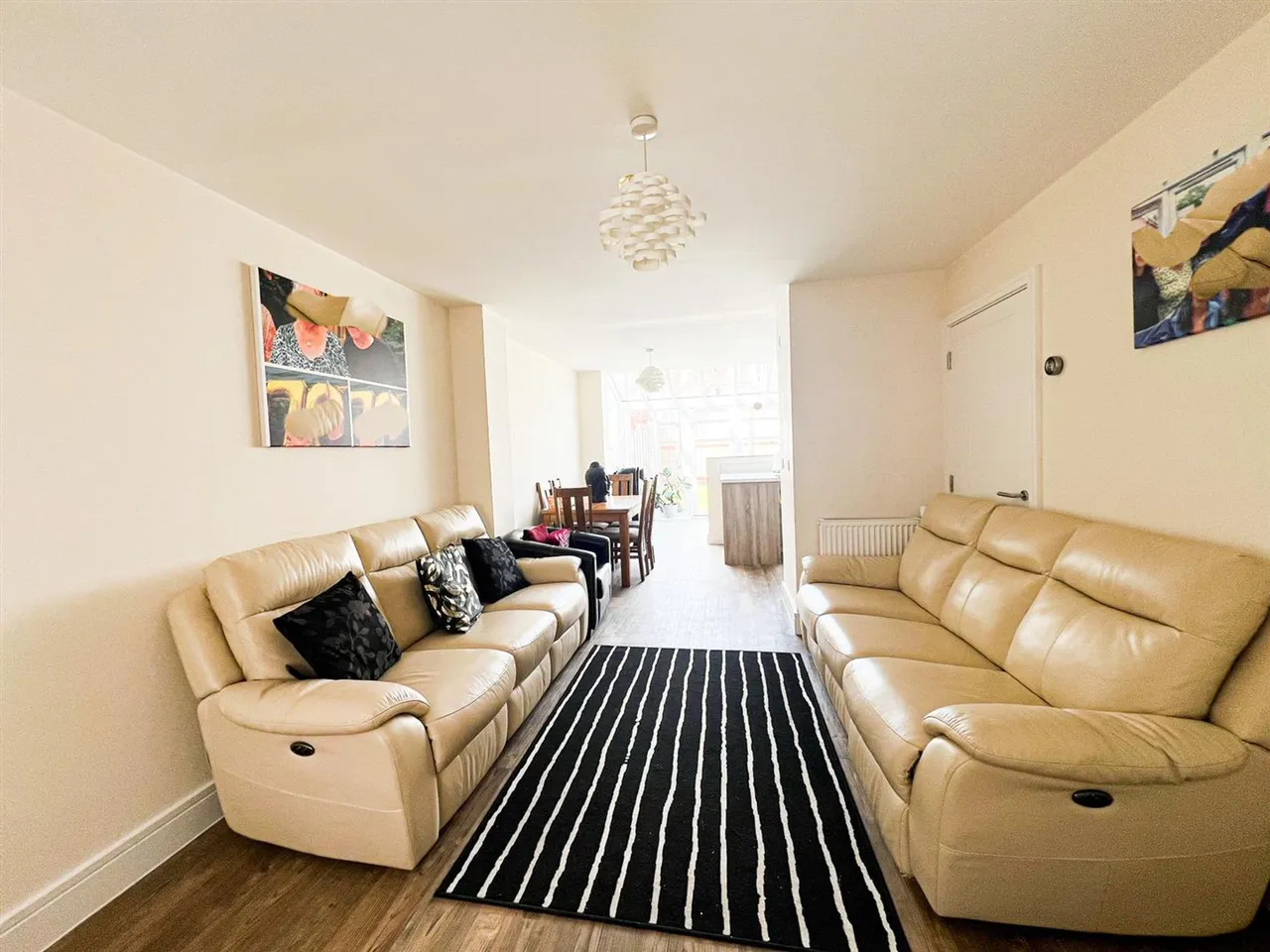 Five Oaks Lane, Chigwell, Chigwell, IG7 4FH, photo 2