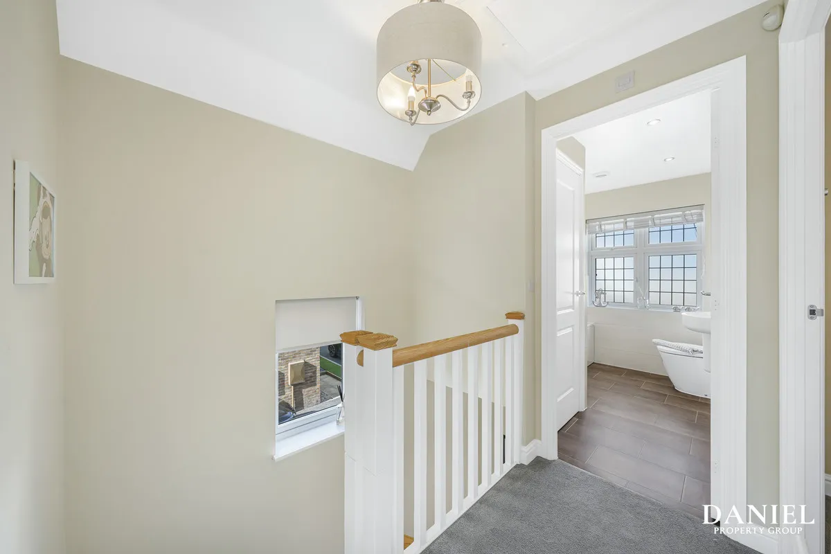 Bebington Drive, Langdon Hills, SS16, photo 15