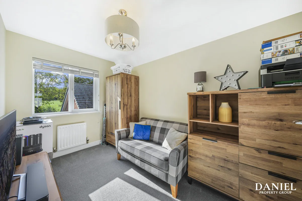 Bebington Drive, Langdon Hills, SS16, photo 22