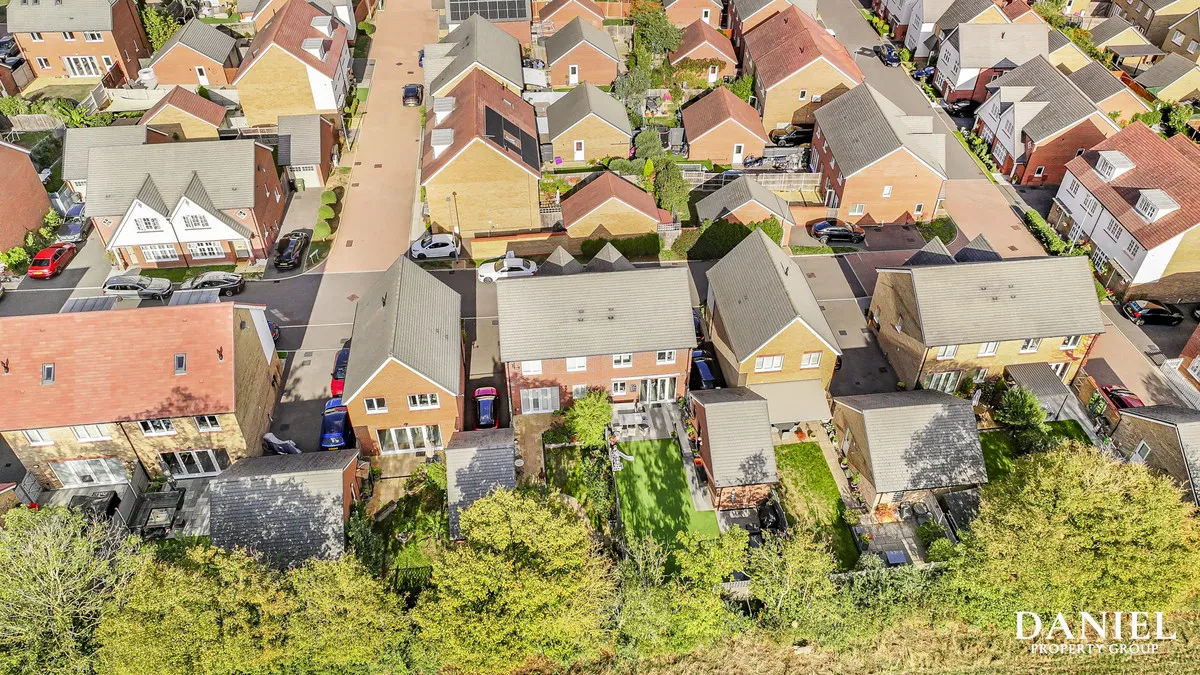Bebington Drive, Langdon Hills, SS16, photo 27