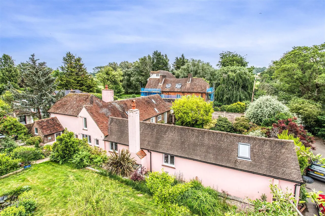 Hempstead Lane, Uckfield, East Sussex, TN22 3DL, photo 25