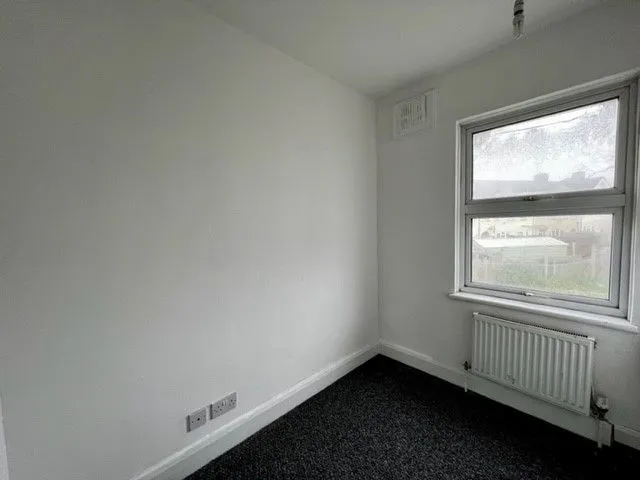 Dickens Road, Gravesend, DA12, photo 5