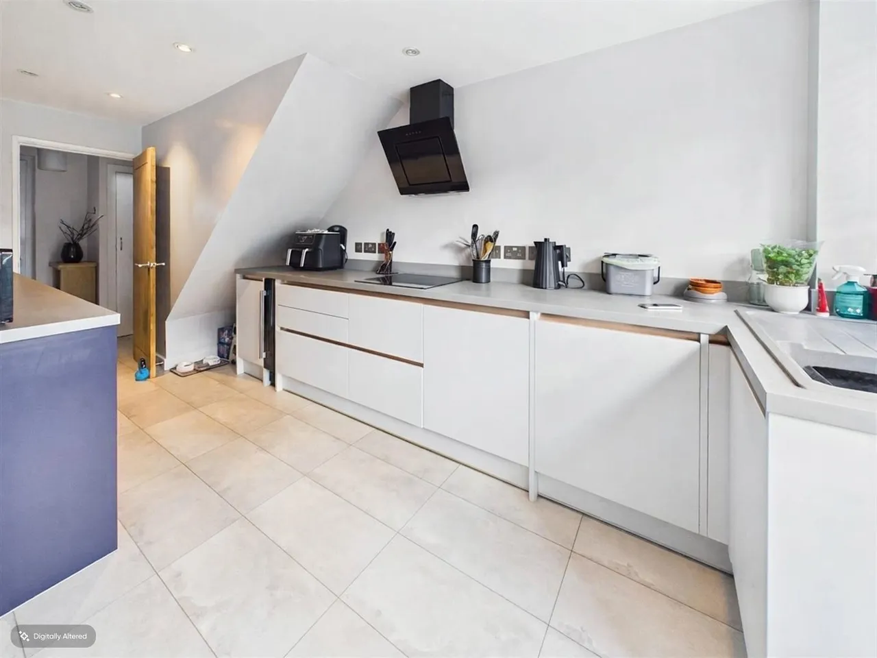 Highams Hill, Gossops Green, RH11, photo 5