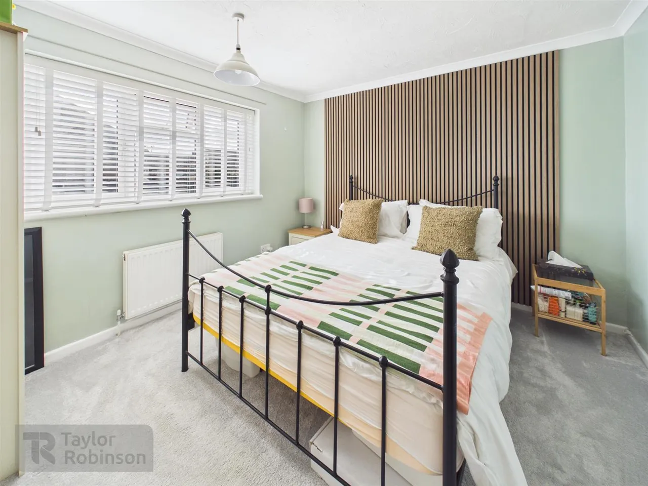 Highams Hill, Gossops Green, RH11, photo 7