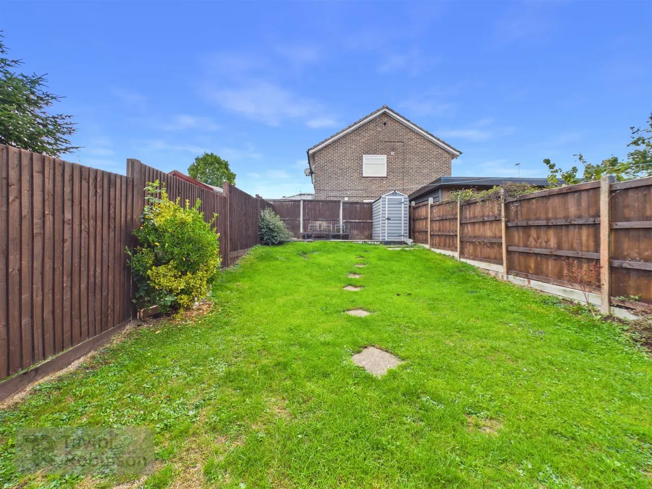 Highams Hill, Gossops Green, RH11, photo 11
