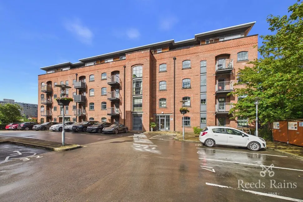 2 bed flat for sale — Chapeltown Street, Manchester, M1