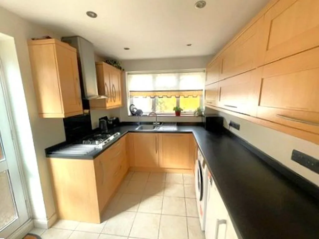 Southbourne Drive, Bourne End SL8 5RZ, photo 4