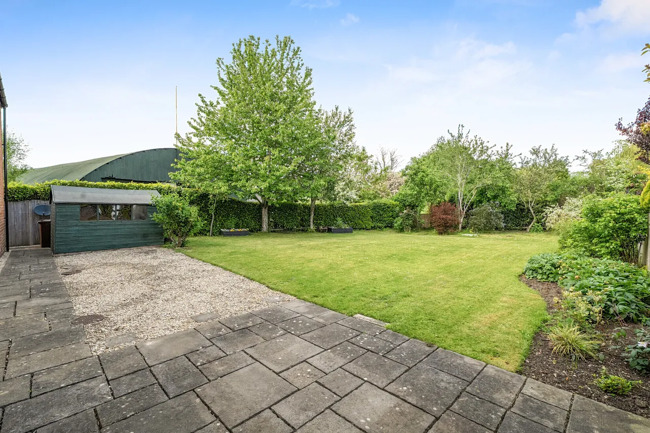 Base Lane, Sandhurst, Gloucester, GL2, photo 3