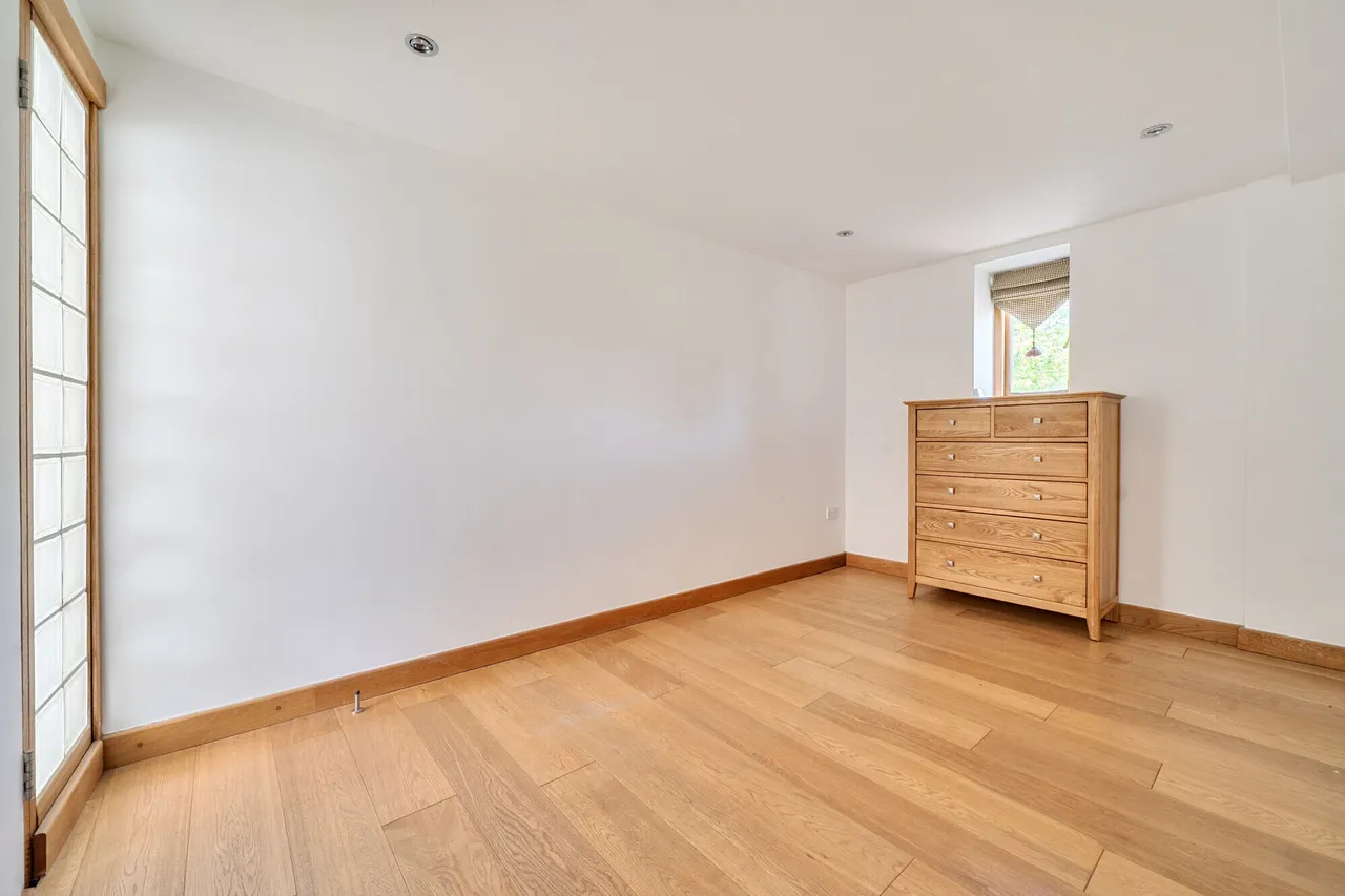 Base Lane, Sandhurst, Gloucester, GL2, photo 11