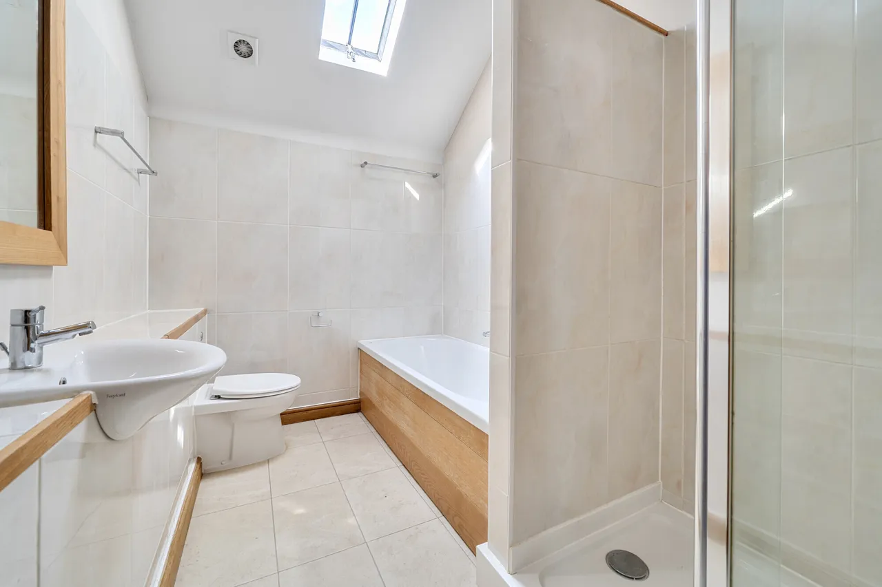 Base Lane, Sandhurst, Gloucester, GL2, photo 7