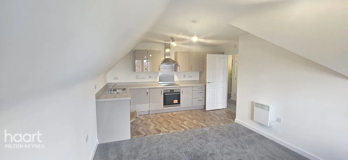Willowvale Way, Steeple Claydon, MK18, photo 3