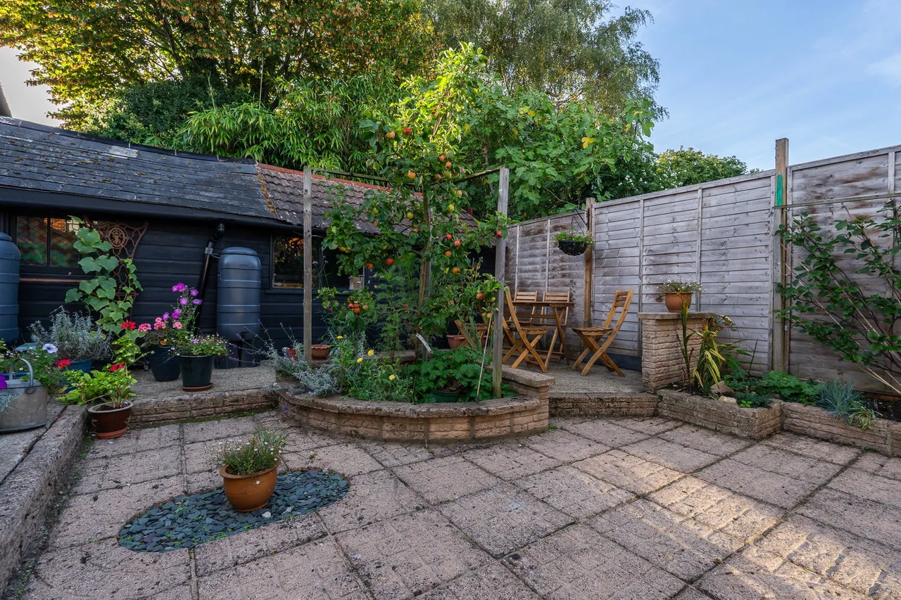 Bow Street, Alton, GU34, photo 19