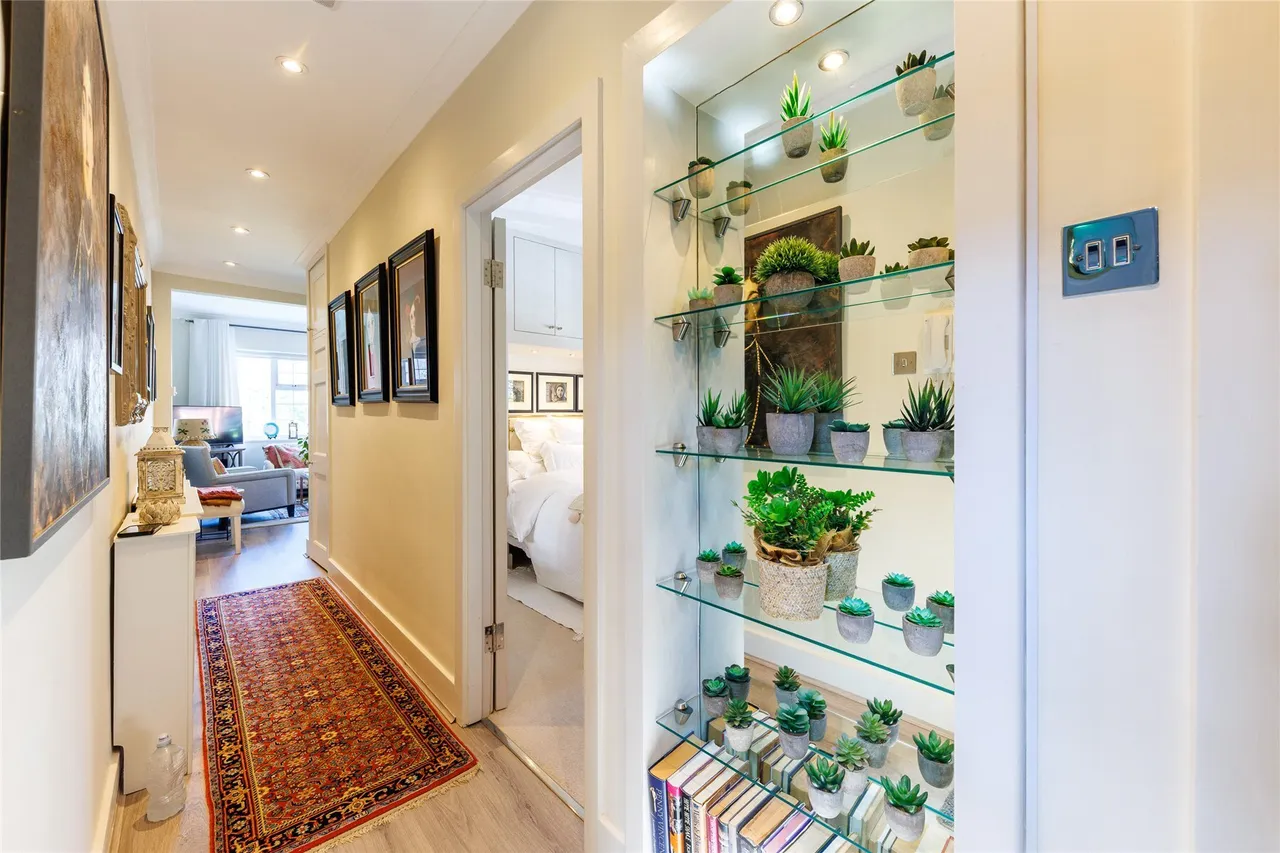 Whiteheads Grove, London, SW3, photo 11