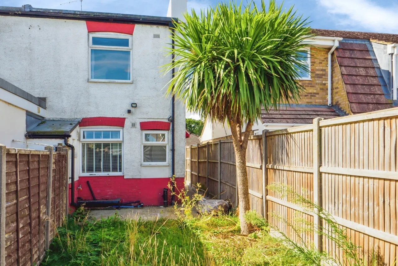 Howfield Lane, Chartham Hatch, Canterbury, Kent, CT4, photo 22