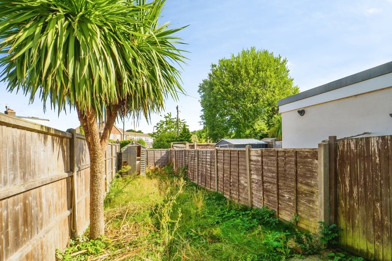 Howfield Lane, Chartham Hatch, Canterbury, Kent, CT4, photo 17
