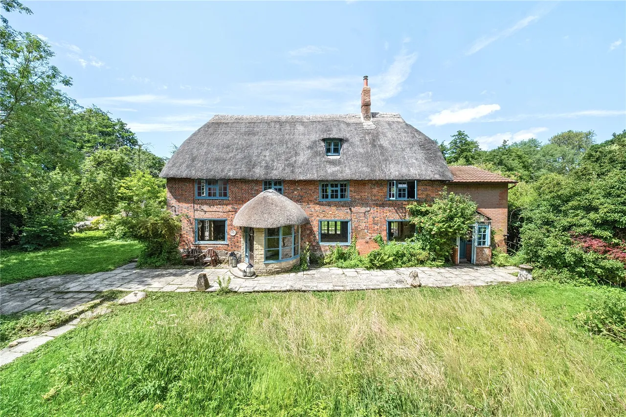 Woodborough, Pewsey, Wiltshire, SN9 5PL, photo 2