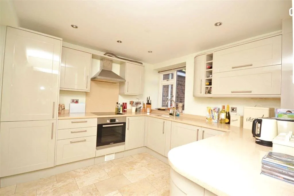 Cumberland Close, St Margarets, TW1, photo 4