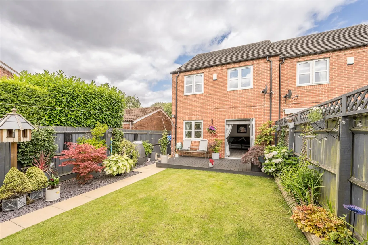 Holloway Court, Wombourne, WV5 0DJ, photo 4