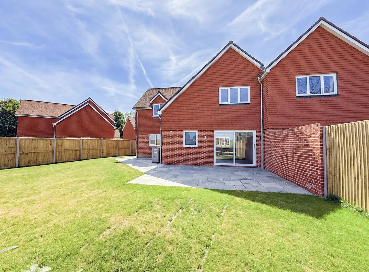 Deanland Road, Golden Cross, Hailsham, East Sussex, BN27 3RJ, photo 18