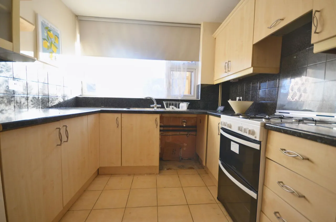 Redwood Close, Desborough, NN14, photo 9