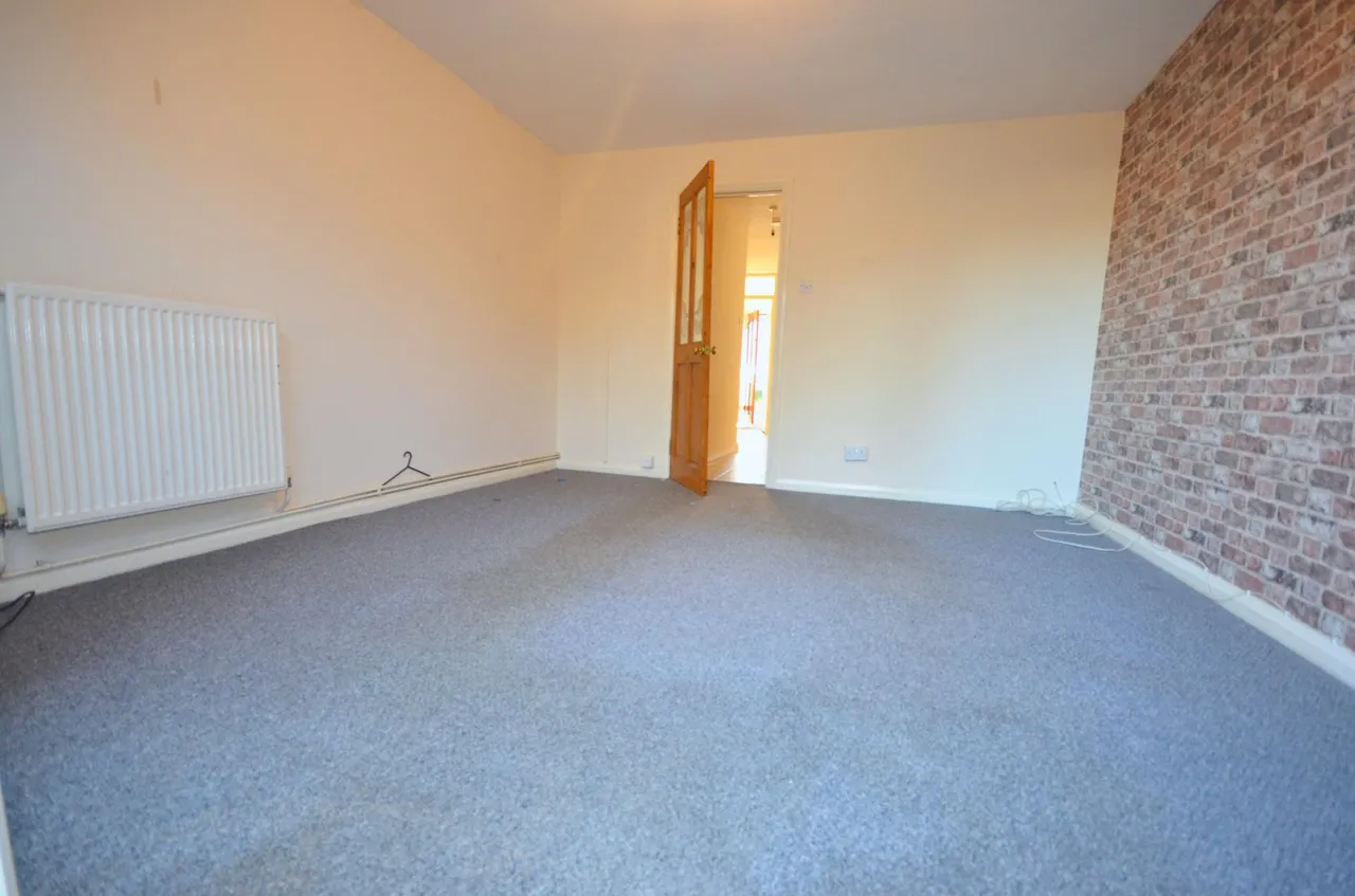 Redwood Close, Desborough, NN14, photo 6