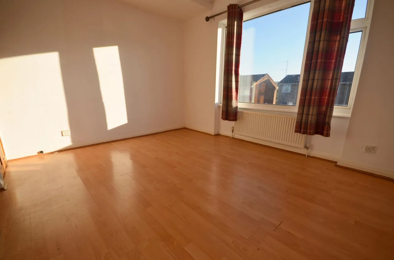 Redwood Close, Desborough, NN14, photo 11