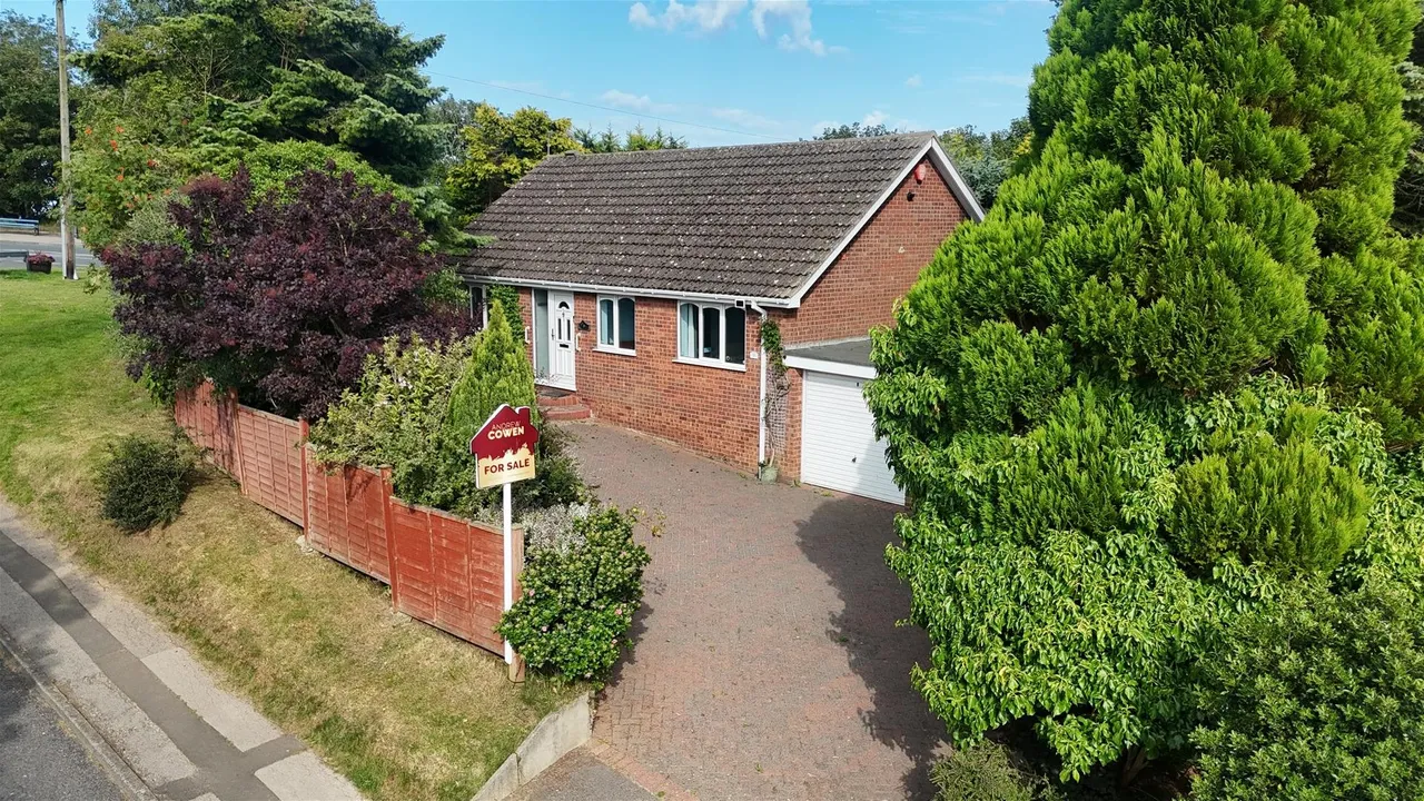 3 bed house for sale — Osgodby Lane, Scarborough YO11 3QE
