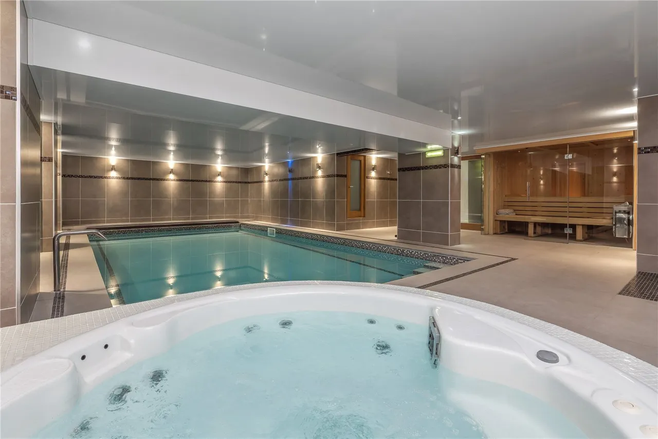 Whitebarn Road, Alderley Edge, SK9, photo 11