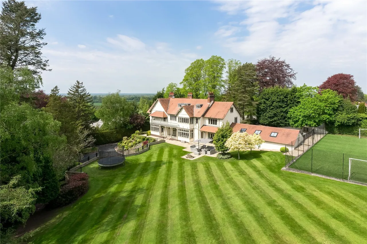 Whitebarn Road, Alderley Edge, SK9, photo 24