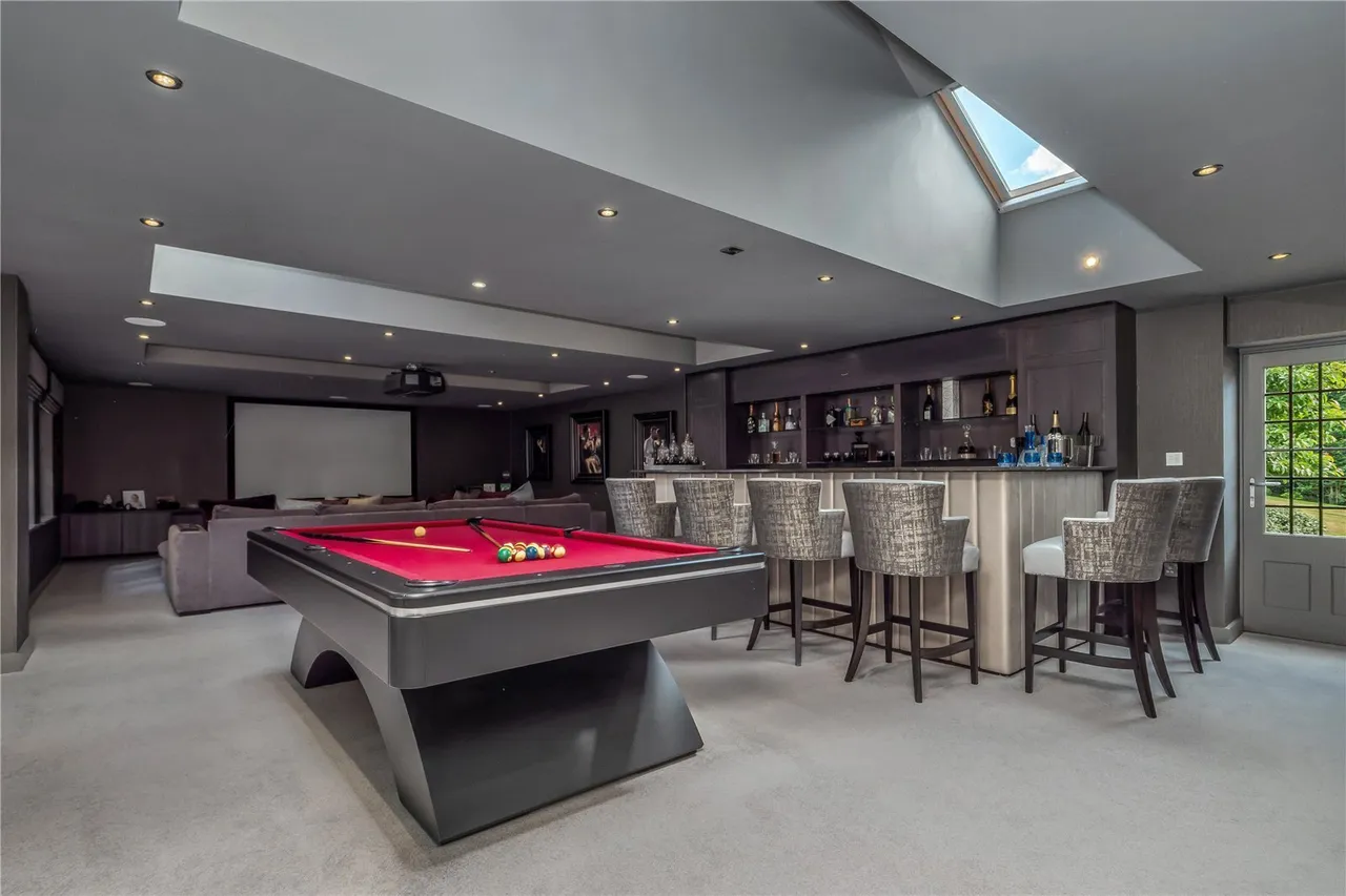 Whitebarn Road, Alderley Edge, SK9, photo 10
